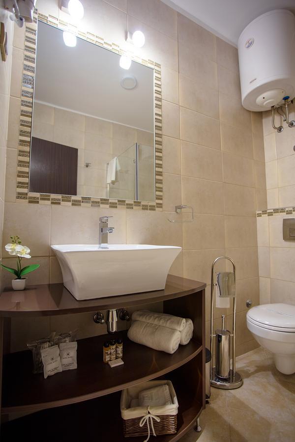Garni Hotel President De Luxe 크라구예바츠 외부 사진