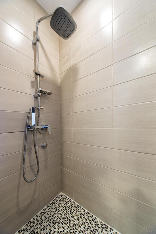 Garni Hotel President De Luxe 크라구예바츠 외부 사진